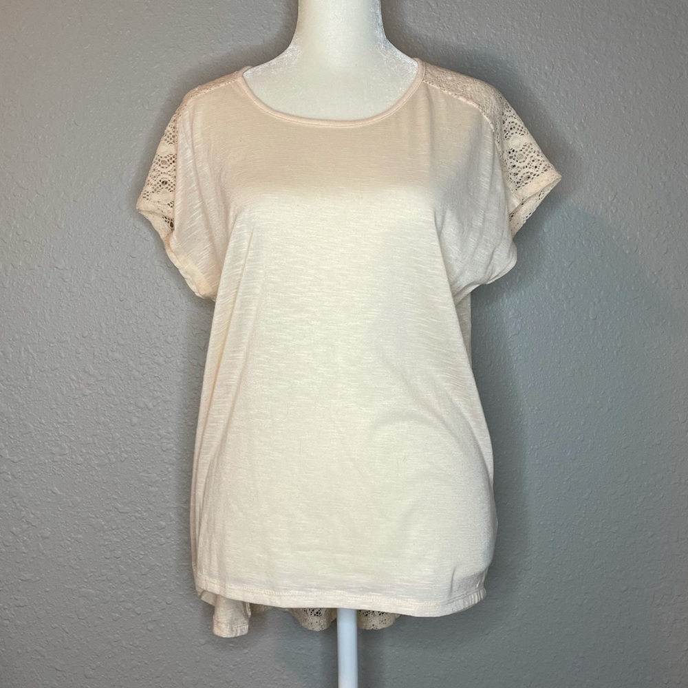 Forever 21 T-Shirt